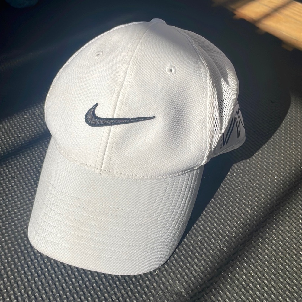 White NIKE Hat